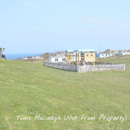 C33 Silver Spray, Riviere Towans Holiday home